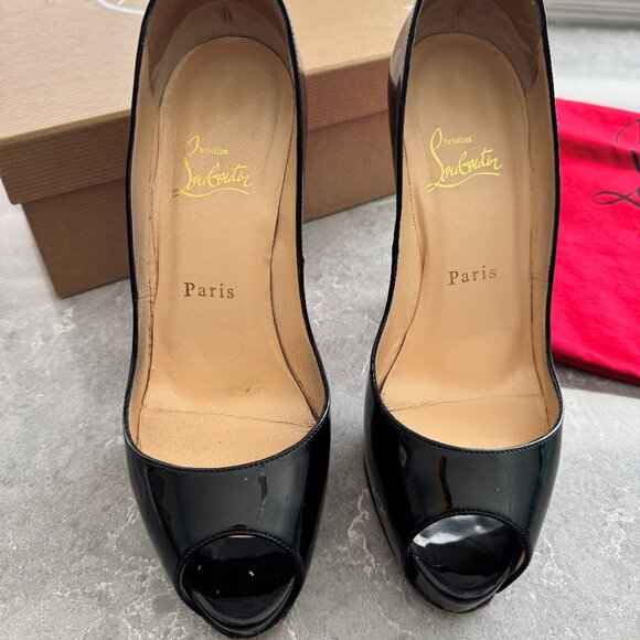 Christian Louboutin Very Prive Peep Toe Pumps, Size 38
